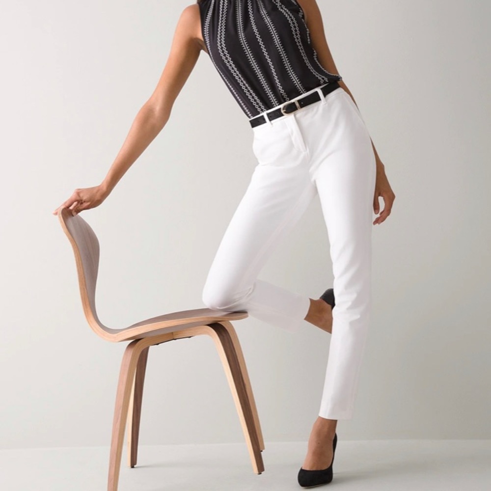 WHBM Comfort Stretch Slim Ankle Pants in Ecru Size 00P